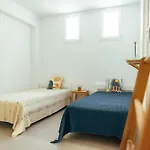 Adelfia Парос