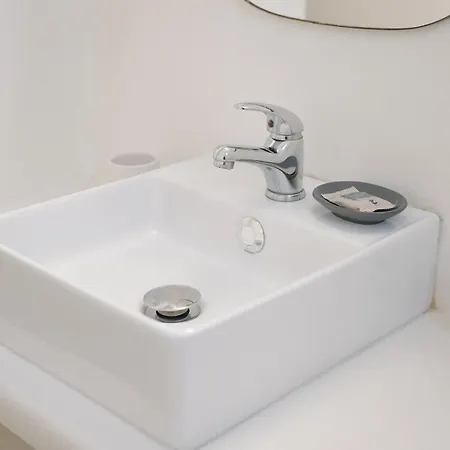 Adelfia Πανσιόν Πάρος