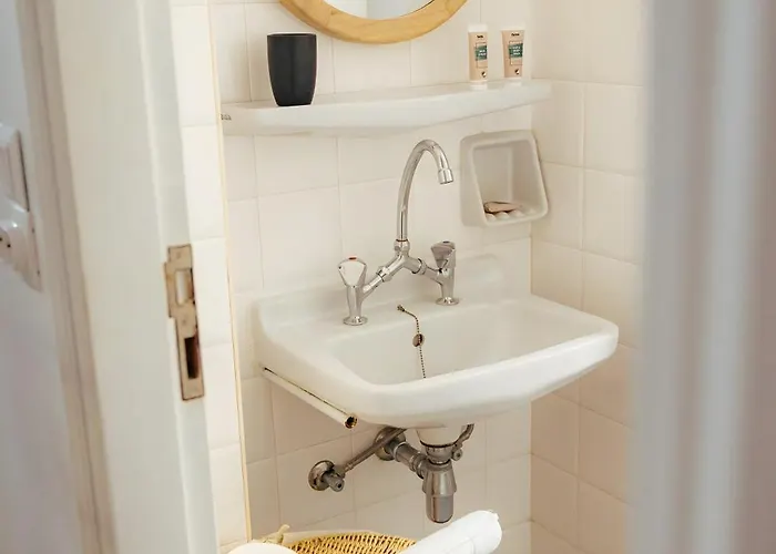 Πανσιόν Adelfia