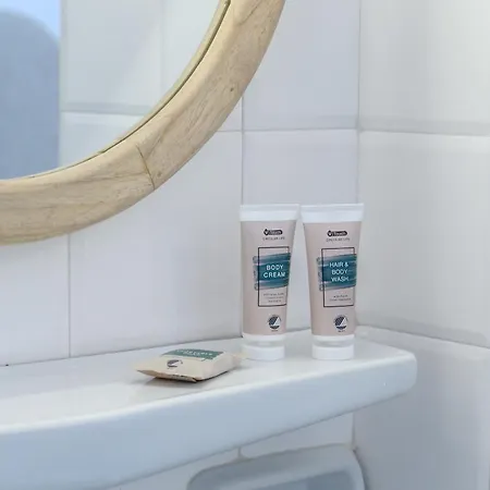 Adelfia بيت ضيافة