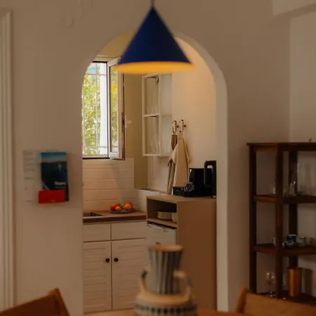 בית הארחה Adelfia 3*