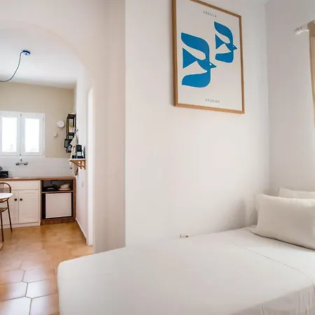 בית הארחה Adelfia 3*