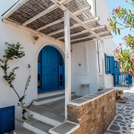 بيت ضيافة Adelfia 3*