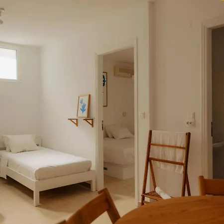 Adelfia بيت ضيافة باروس