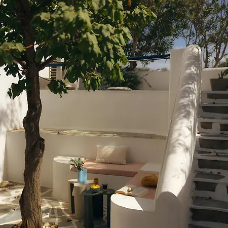 Adelfia Pensionat Páros