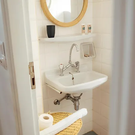 بيت ضيافة Adelfia